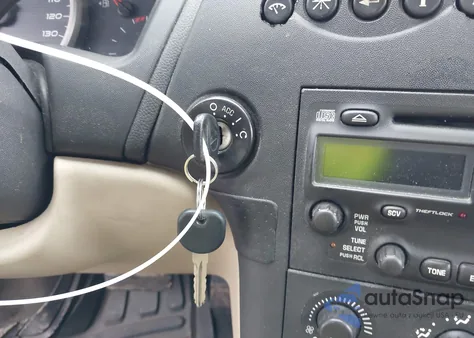 2008 Pontiac Grand Prix z USA, uszkodzony, nr VIN 2G2WP552881118914